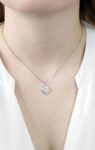15326_15326-ocelovy-nahrdelnik-medailonek-kulaty-s-krystaly-swarovski-crystal