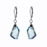 17777_17777-ocelove-nausnice-klapky-maly-zdobeny-lichobeznik-swarovski-aquamarine
