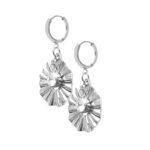 19736_19736-ocelove-nausnice-kruhy-s-vlnitym-kvetem-zdobene-krystalem-swarovski-crystal-a