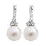 9474_9474-stribrne-nausnice-klapky-ricni-perla-a-tri-krystaly-swarovski-crystal-a-stribro-925-1000