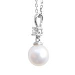 9486_9486-stribrny-nahrdelnik-s-ricni-perlou-a-jednim-satonem-swarovski-crystal-a-stribro-925-1000