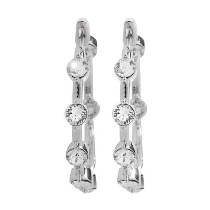 Stříbrné náušnice kruhy které zdobí krystaly Swarovski Crystal v rozestupech (Stříbro 925/1000)